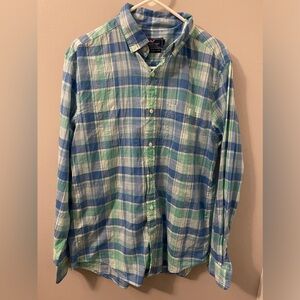 Vineyard Vines Men’s Button up size Medium